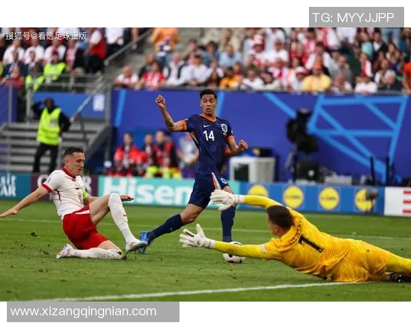 足球场上泪水与痛苦交织球星伤心时刻背后的无奈与坚持